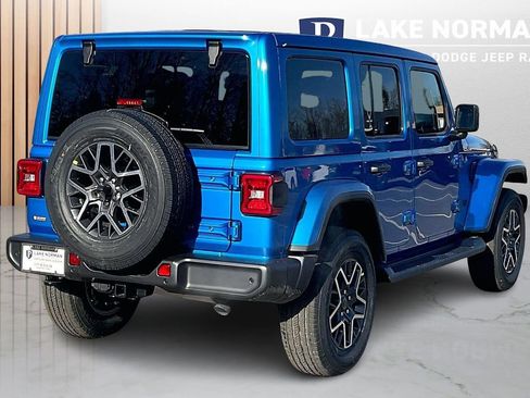 New 2026 Jeep Wrangler Sahara image 9
