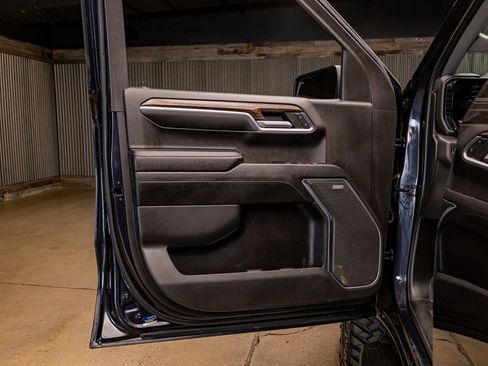 Used 2022 GMC Sierra 1500 Elevation w/ Elevation Premium Package image 29