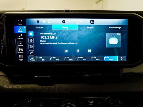 Used 2024 Jeep Wrangler Sport image 34