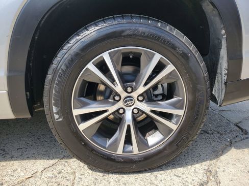 Used 2016 Toyota Highlander XLE image 64