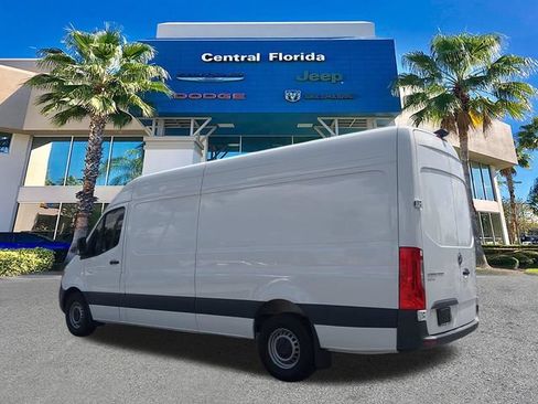Used 2024 Mercedes-Benz Sprinter 2500 image 7