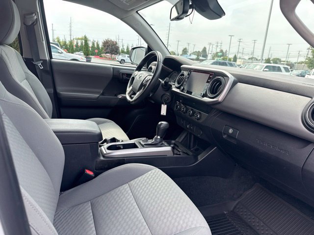 Certified 2020 Toyota Tacoma SR5 AWD/4WD image 27
