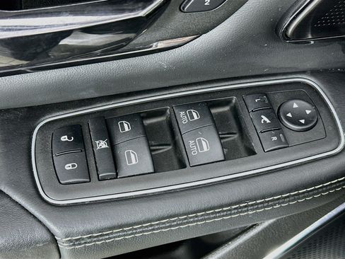 Used 2023 RAM 1500 Limited AWD/4WD image 18
