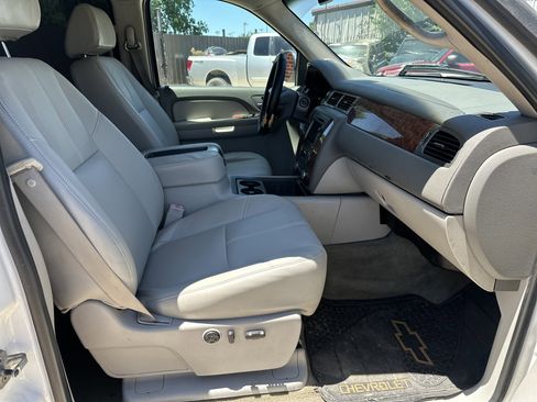 Used 2007 Chevrolet Silverado 1500 LTZ w/ Safety Package image 16