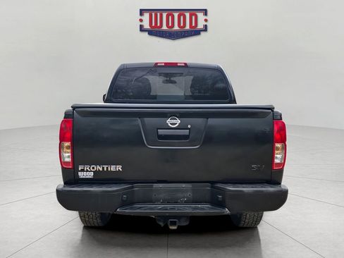 Used 2016 Nissan Frontier Desert Runner image 3