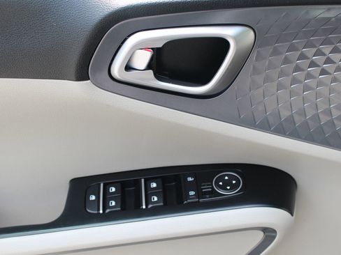 Certified 2021 Kia Soul EX FWD image 16