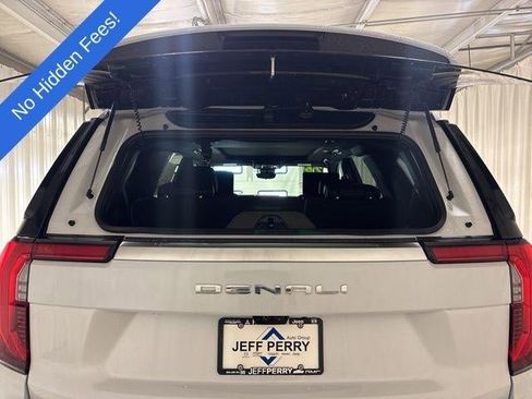 New 2026 GMC Yukon Denali w/ Denali Reserve Package image 27