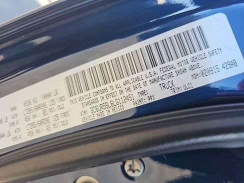 Used 2020 RAM 2500 Limited image 36