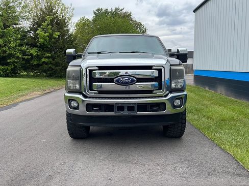 Used 2016 Ford F250 Lariat w/ Lariat Ultimate Package AWD/4WD image 2