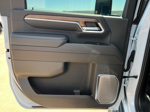 New 2026 Chevrolet Silverado 3500 High Country w/ High Country Premium Package AWD/4WD image 19