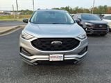 Used 2022 Ford Edge SE w/ Black Appearance Package image 2