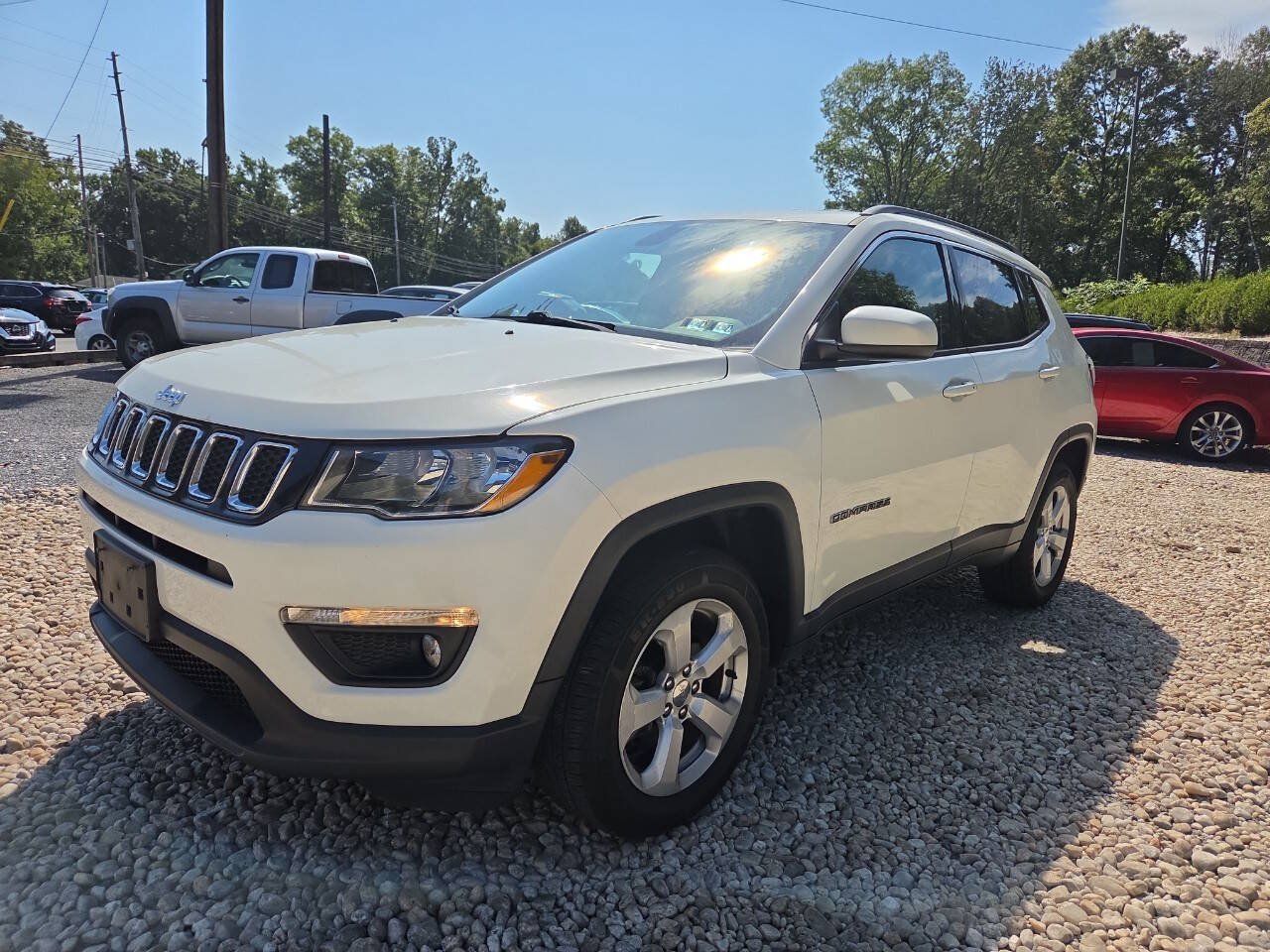 Used 2018 Jeep Compass Latitude w/ Popular Equipment Group AWD/4WD image 2