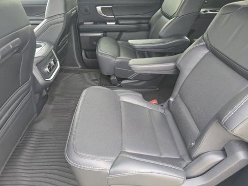 Certified 2025 Ford Expedition Max Platinum w/ Stealth Performance Package AWD/4WD image 11
