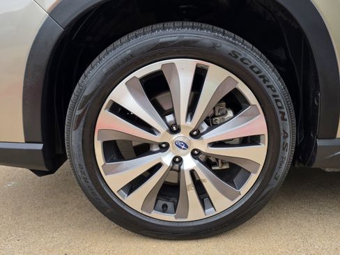 Used 2020 Subaru Ascent Limited w/ Popular Package #3 AWD/4WD image 13