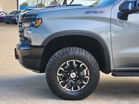 Used 2024 Chevrolet Silverado 1500 ZR2 w/ Technology Package image 16