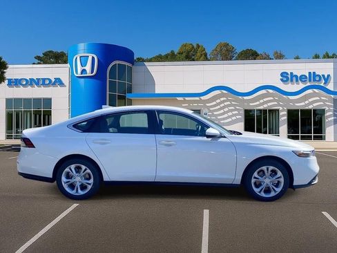 New 2026 Honda Accord LX image 9