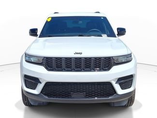 Used 2024 Jeep Grand Cherokee Altitude RWD video 2