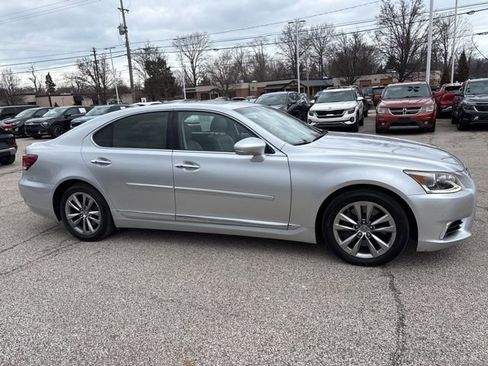 Used 2015 Lexus LS 460 AWD w/ Comfort Package image 4