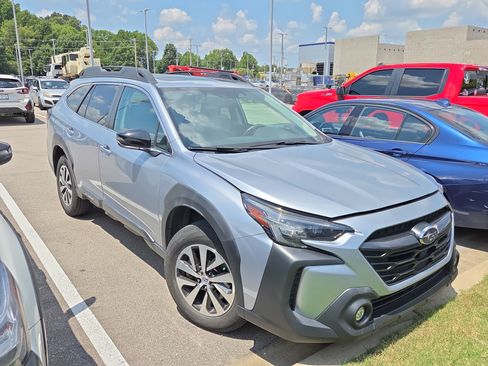 Certified 2024 Subaru Outback Premium AWD/4WD image 2