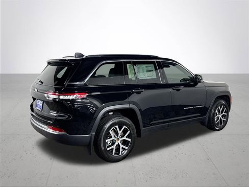 New 2025 Jeep Grand Cherokee Limited w/ Trailer Tow Package image 6