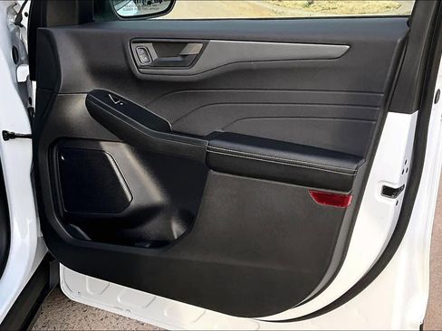 Used 2024 Ford Escape Active image 18