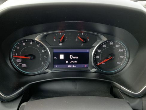 Used 2023 Chevrolet Equinox RS w/ RS Leather Package image 30