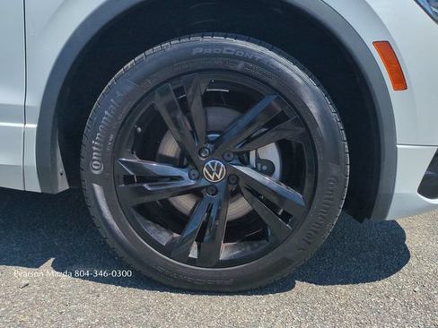 Used 2024 Volkswagen Tiguan SE R-Line AWD/4WD image 12