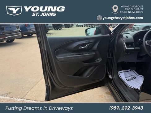 Used 2024 GMC Terrain SLT w/ LPO, Floor Liner Package AWD/4WD image 30