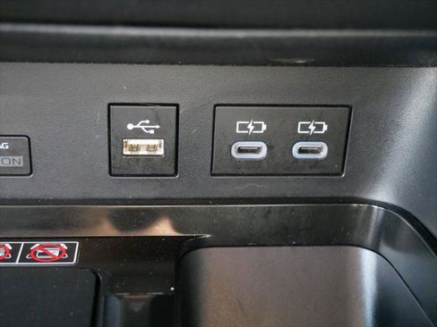 Certified 2025 Toyota Camry SE image 19