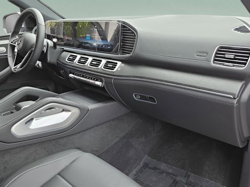 New 2026 Mercedes-Benz GLE 450 4MATIC Coupe image 16