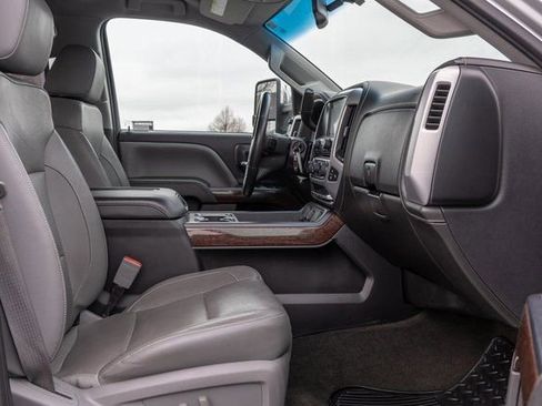 Used 2016 GMC Sierra 3500 SLT w/ Duramax Plus Package image 7