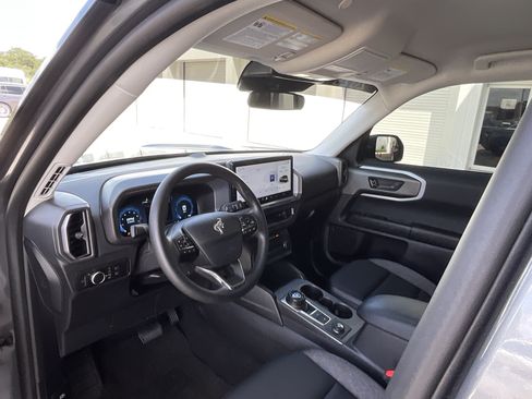 Used 2025 Ford Bronco Sport Big Bend w/ Black Appearance Package AWD/4WD image 9