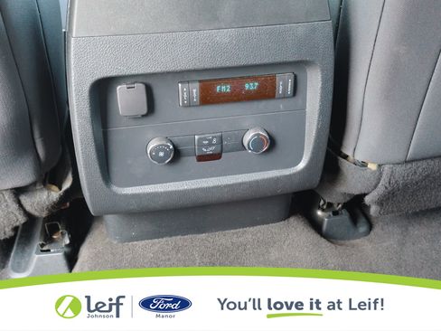 Used 2015 Ford Expedition XLT image 30