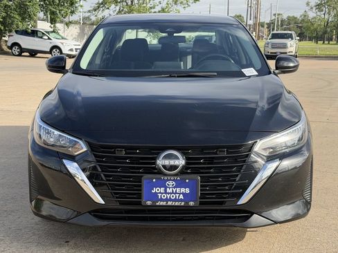Used 2024 Nissan Sentra SV FWD image 3
