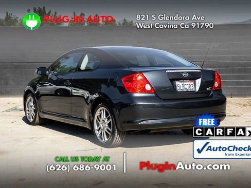 Used 2005 Scion tC image 2