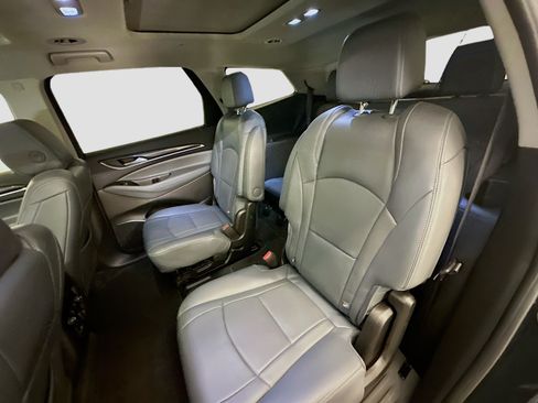 Used 2019 Buick Enclave Essence AWD/4WD image 30