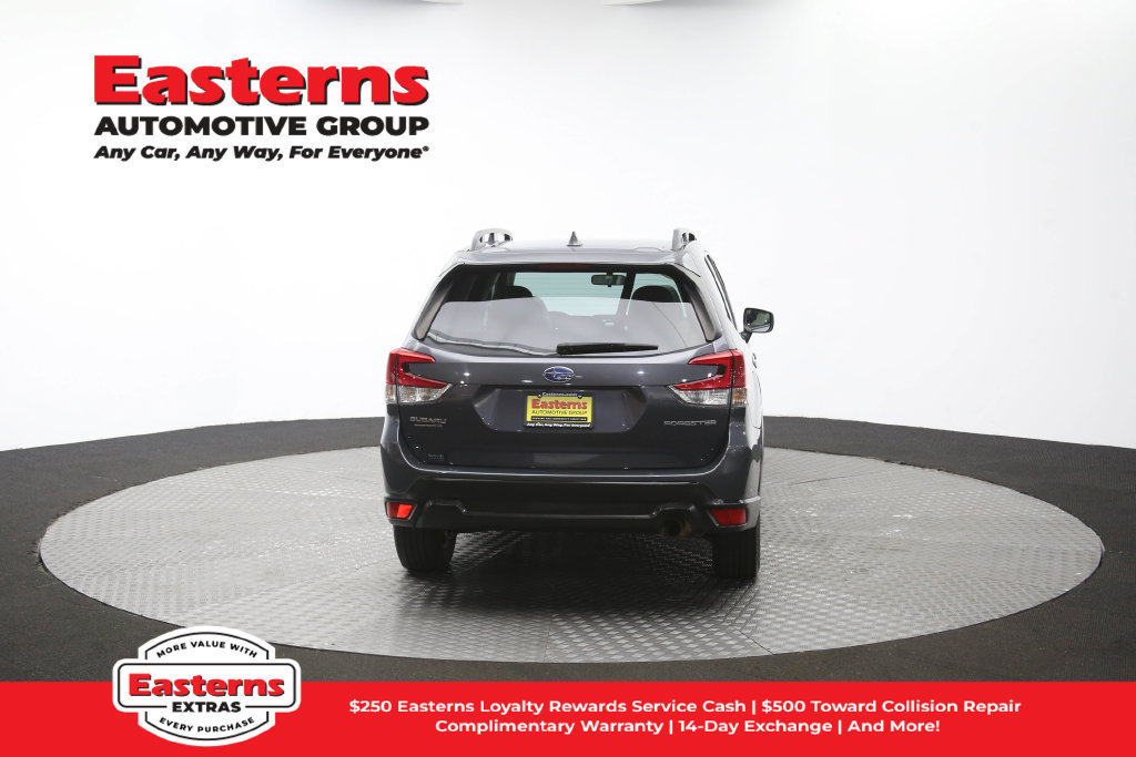 Used 2023 Subaru Forester Premium AWD/4WD image 43