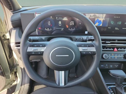 Certified 2025 Hyundai Santa Cruz SE image 10