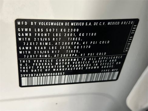 Used 2021 Volkswagen Tiguan SE image 28