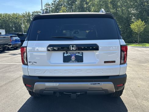 Used 2026 Honda Passport TrailSport Elite image 6