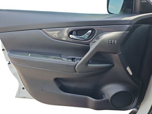 Used 2019 Nissan Rogue SV w/ Sun & Sound Touring Package FWD image 26