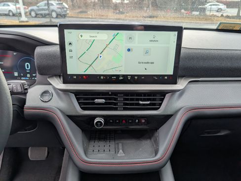 New 2025 Ford Explorer ST-Line w/ Premium Package image 17