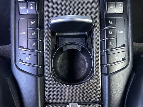 Used 2015 Porsche Panamera GTS image 39