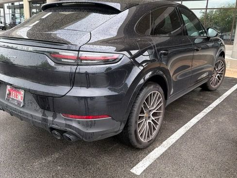 Used 2022 Porsche Cayenne Coupe AWD/4WD image 5