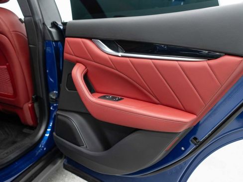 Used 2022 Maserati Levante Modena image 26