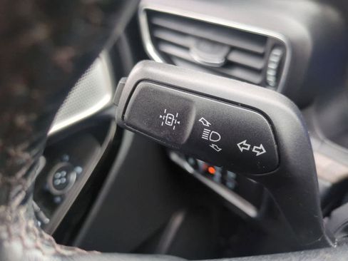 Used 2023 Ford Explorer Platinum w/ Technology Package image 28