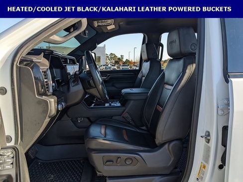 Used 2024 GMC Sierra 2500 AT4 image 5