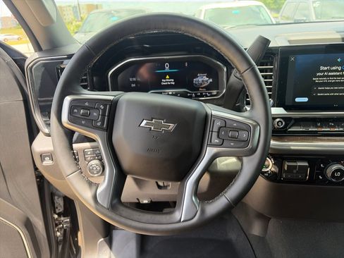 Used 2025 Chevrolet Silverado 2500 LT w/ Trail Boss Package AWD/4WD image 22