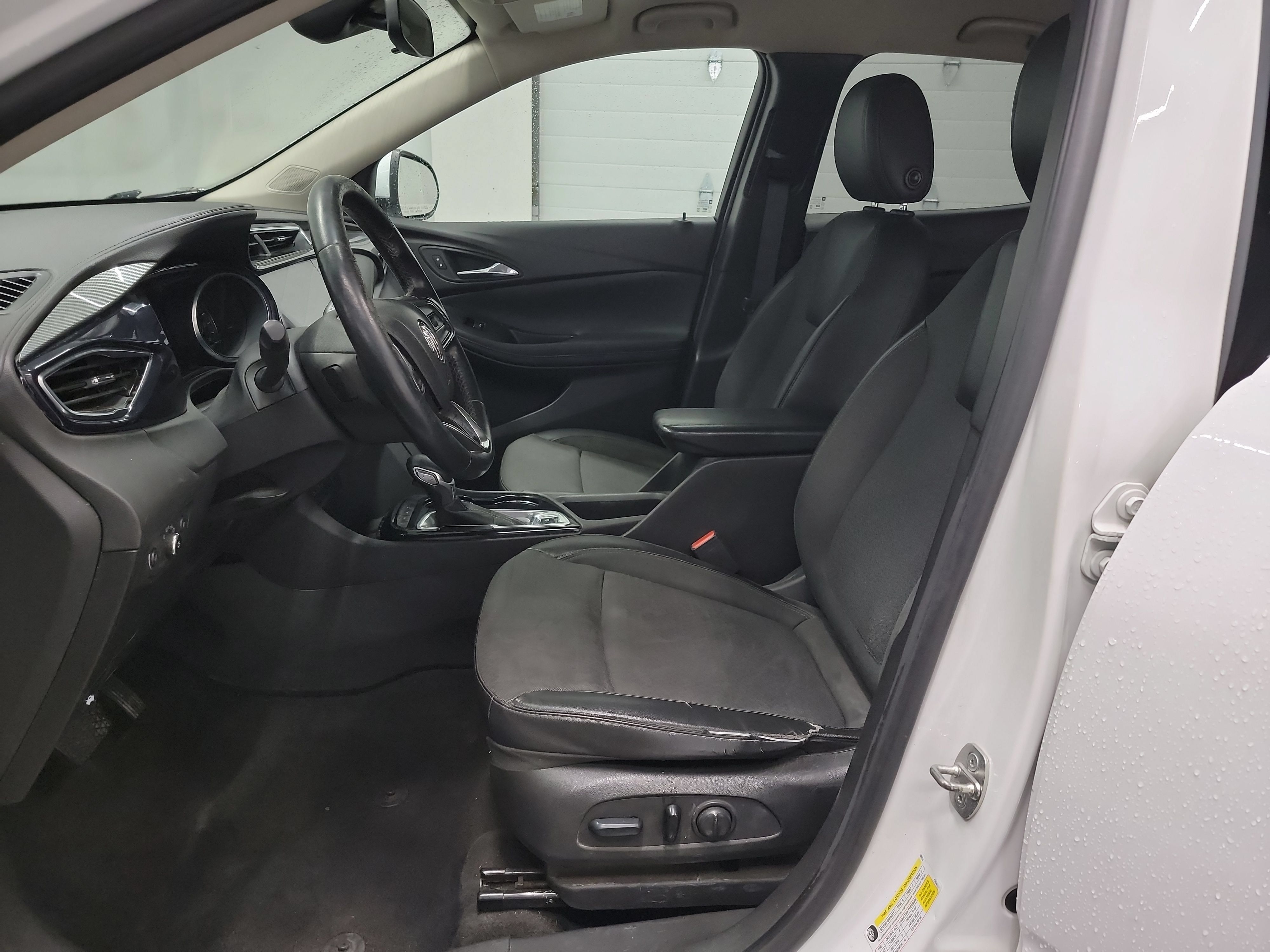 Used 2022 Buick Encore GX Preferred w/ Cold Weather Comfort Package AWD/4WD image 12