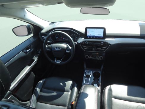 Used 2022 Ford Escape SEL AWD/4WD image 10